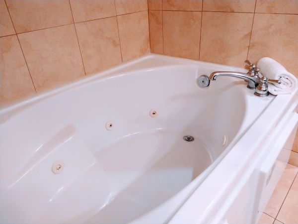 Acrylic Tub Installation in Brecksville